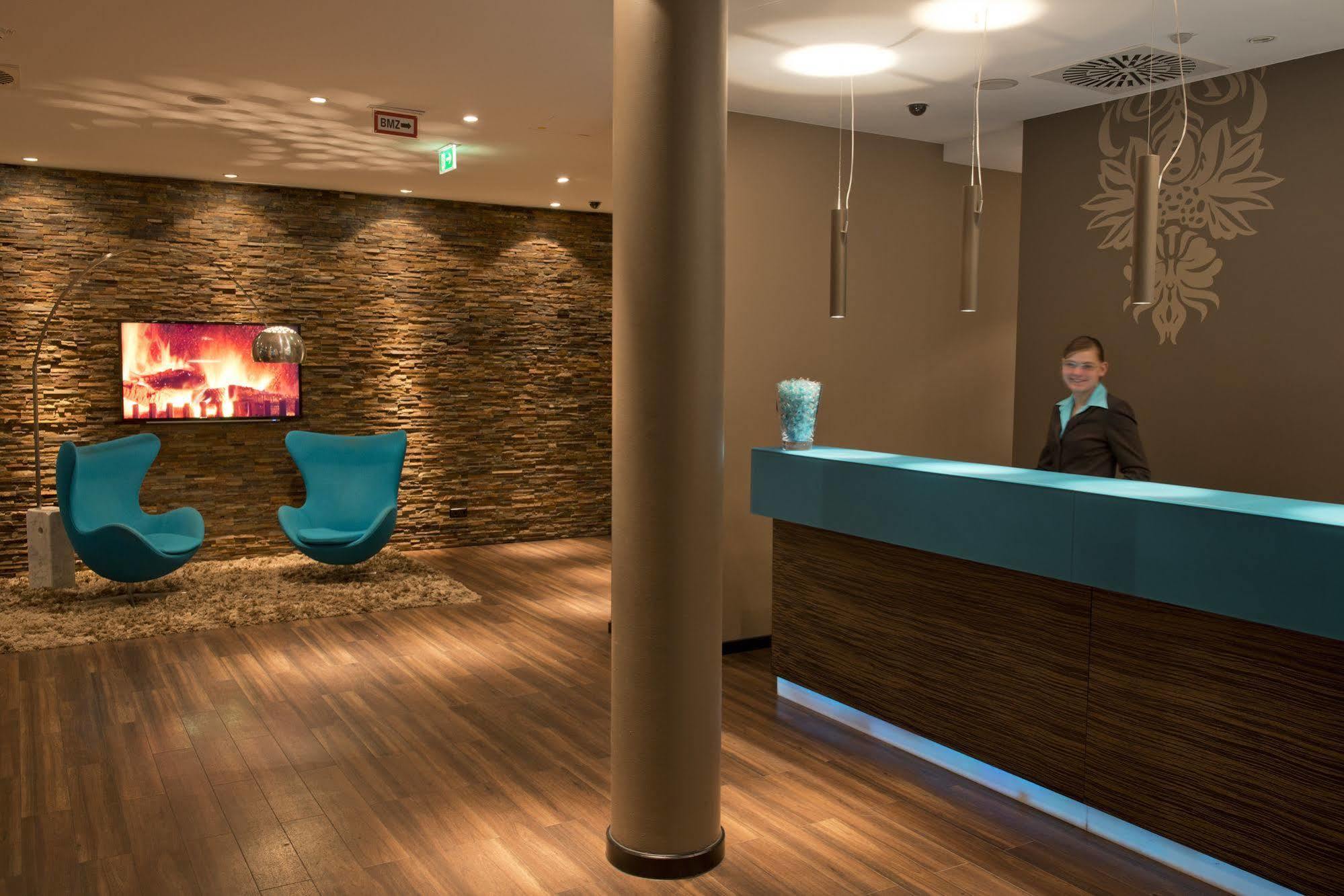Hotel One München-westend